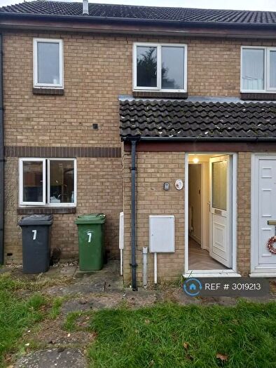 3 Bedroom Semi-Detached House To Rent In Brancepeth Place, Woodston, PE2