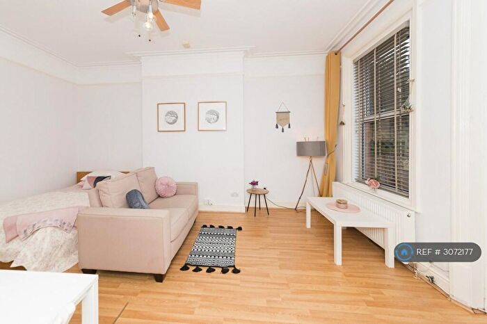 Studio To Rent In Reading, Reading, RG1