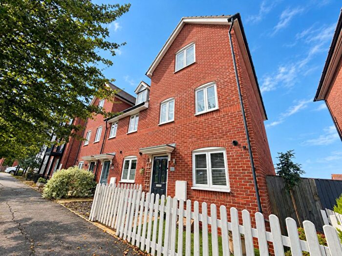 4 Bedroom End Of Terrace House For Sale In Weyman Terrace, Herne Bay, CT6