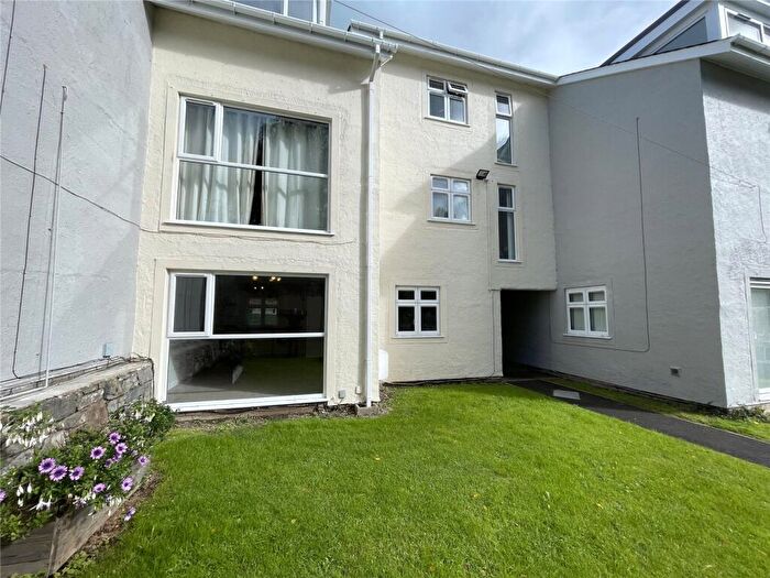 2 Bedroom Apartment To Rent In Ffordd Garnedd, Y Felinheli, Gwynedd, LL56