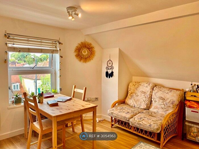 Studio To Rent In Victoria House, Maidenhead, SL6