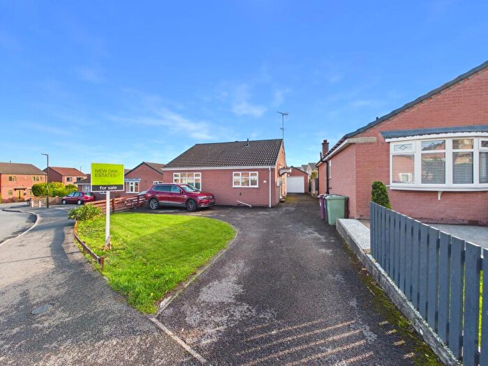 2 Bedroom Detached Bungalow For Sale In Wensley Road, North Wingfield, S42