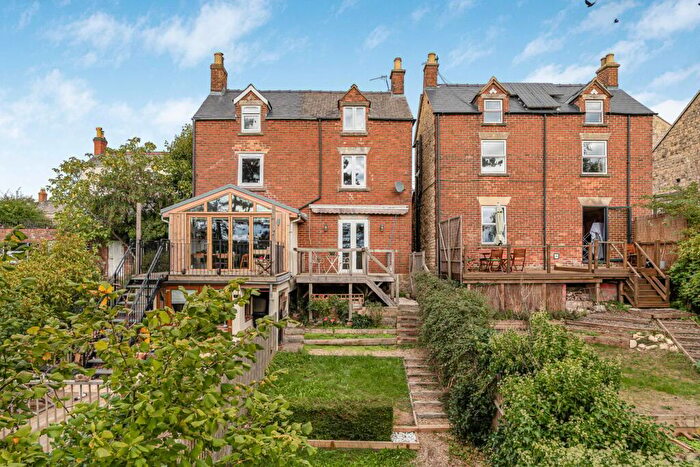 3 Bedroom Semi-Detached House For Sale In Mount Pleasent, Stroud, GL5