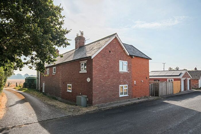 2 Bedroom Semi-Detached House For Sale In Broad Street, Beechingstoke, SN9