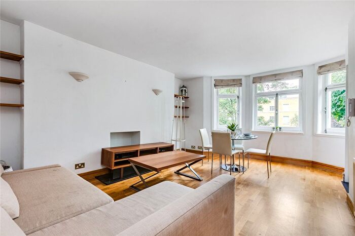 1 Bedroom Flat For Sale In Brompton Square, Knightsbridge, SW3