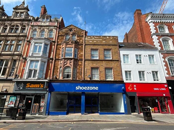 2 Bedroom Flat To Rent In College Street, Town Centre, Northampton, NN1