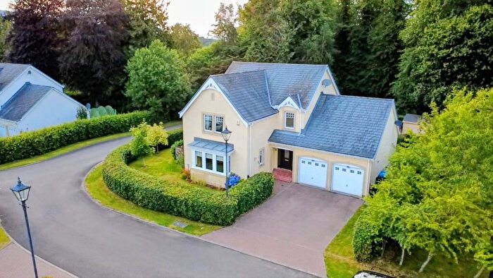 4 Bedroom Detached House For Sale In Cornhill Grove, Biggar, ML12