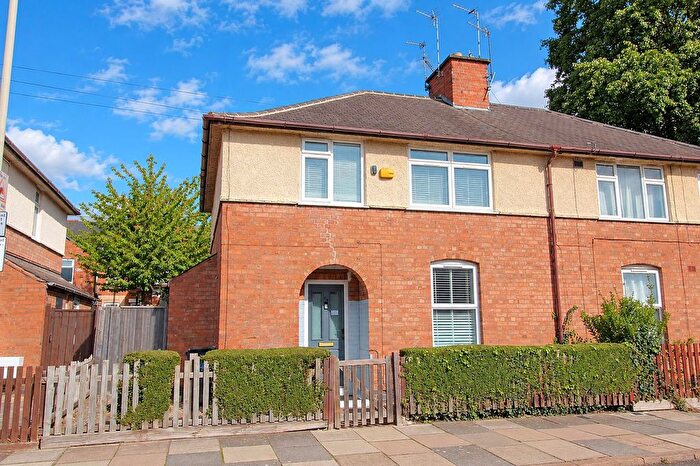 3 Bedroom Semi-Detached House For Sale In Bisley Street, Leicester, LE3