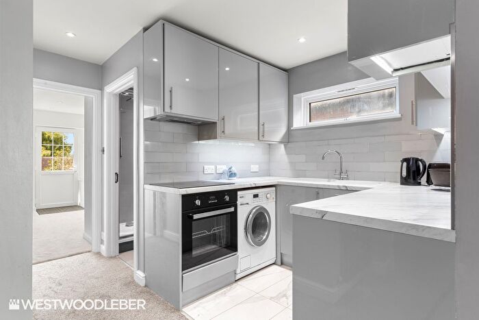 1 Bedroom Maisonette To Rent In Shooters Drive, Nazeing, EN9