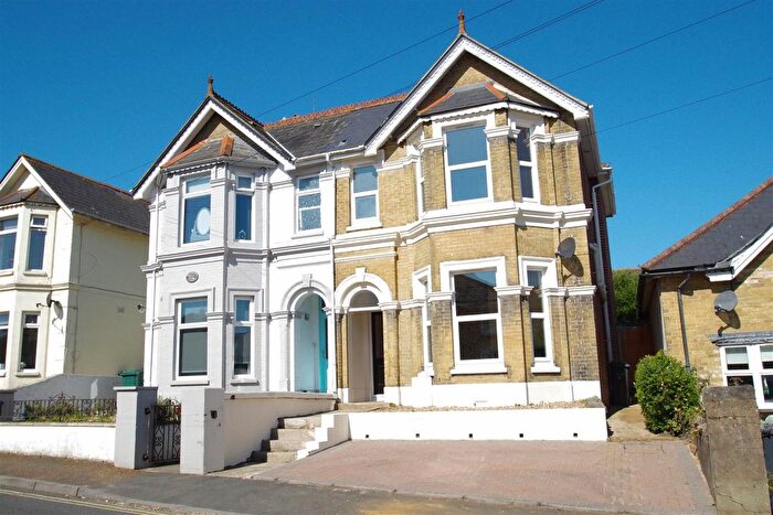 3 Bedroom Semi-Detached House To Rent In St. Johns Road, Shanklin, PO37