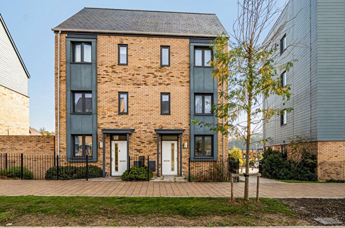 3 Bedroom Terraced House For Sale In Norman Lane, Castle Hill, Ebbsfleet Valley, DA10