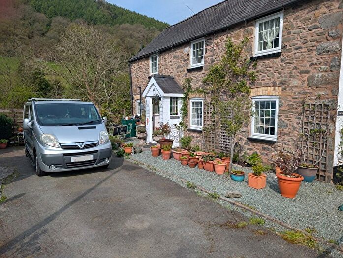 2 Bedroom Semi-Detached House For Sale In Commins Coch, Machynlleth, Powys, SY20