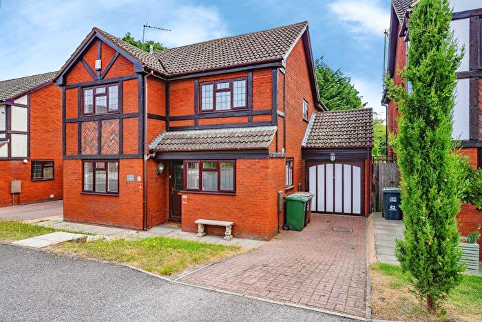 5 Bedroom Property To Rent In Tudor Manor Gardens, Watford, WD25
