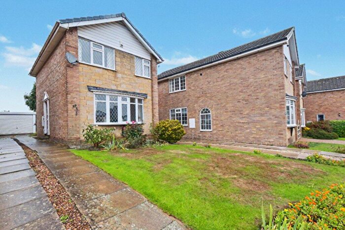 3 Bedroom Detached House For Sale In Beechfield, Leeds, West Yorkshire, LS12