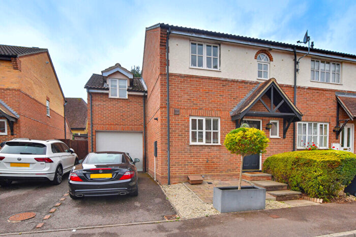 3 Bedroom End Of Terrace House To Rent In Ash Grove, Dunmow, CM6