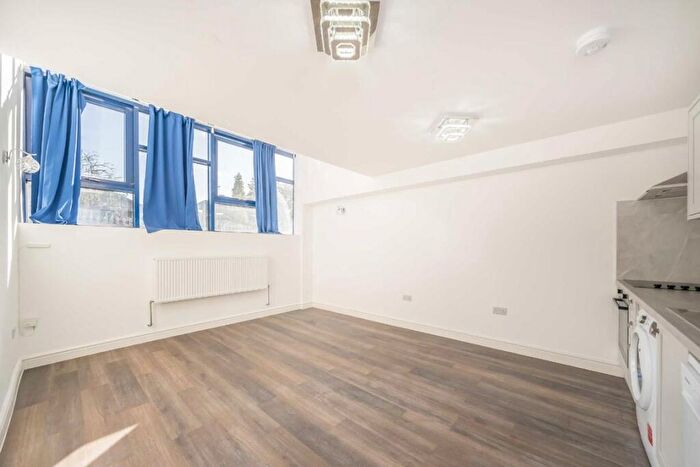 1 Bedroom Flat To Rent In Worsley Bridge Road, Lower Sydenham, SE26