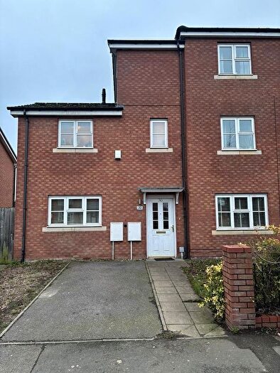 3 Bedroom Semi-Detached House For Sale In Berrowside Road, Birmingham, B34