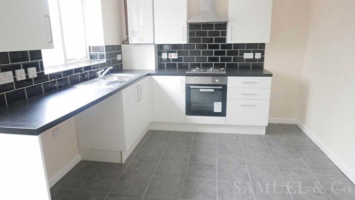 2 Bedroom Semi-Detached House To Rent In Lane Street, Bilston, WV14