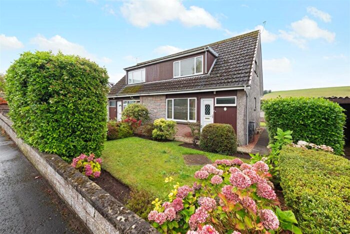 3 Bedroom Semi-Detached House For Sale In Scotstarvit View, Cupar, KY15