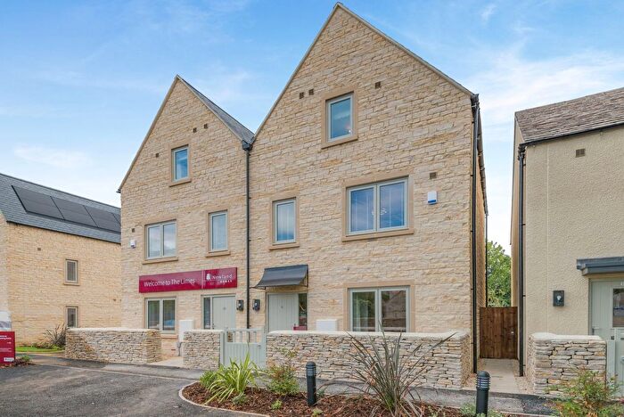 4 Bedroom Semi-Detached House For Sale In The Limes, Tetbury, GL8