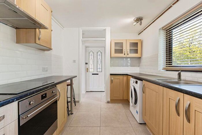 2 Bedroom Flat For Sale In Russet Grove, Norwich, NR4