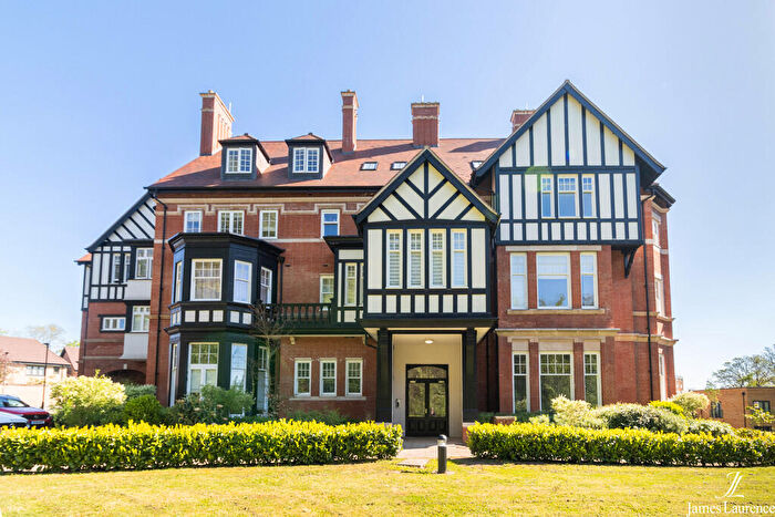 3 Bedroom Apartment For Sale In Manor House, New House Farm Drive, Northfield, B31