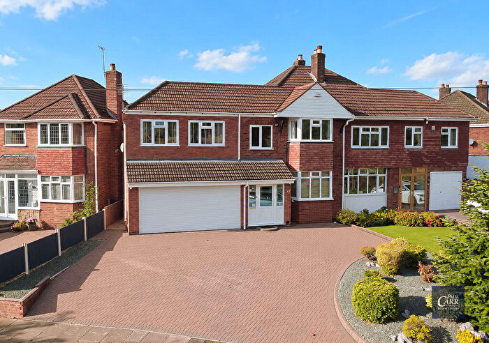 4 Bedroom Semi-Detached House For Sale In Lindrosa Road, Streetly, Sutton Coldfield, B74