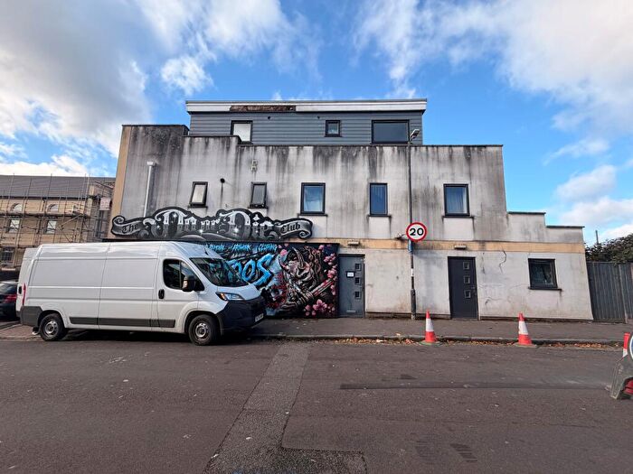 Flat To Rent In Two Mile Hill Road, Kingswood, Bristol, BS15