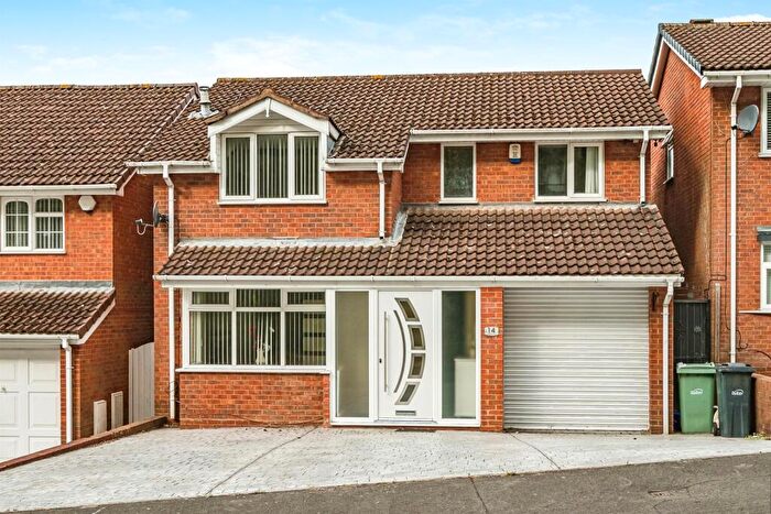 4 Bedroom Detached House For Sale In Aintree Way, Dudley, DY1