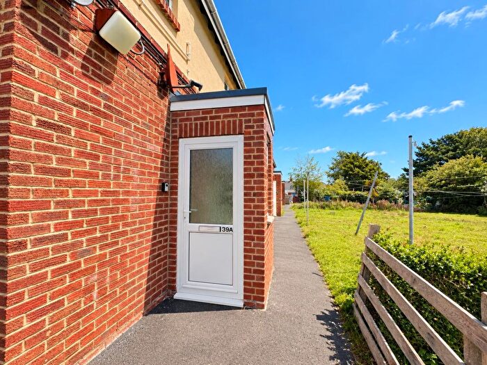 1 Bedroom Flat To Rent In Hereford Road, Weymouth, DT4