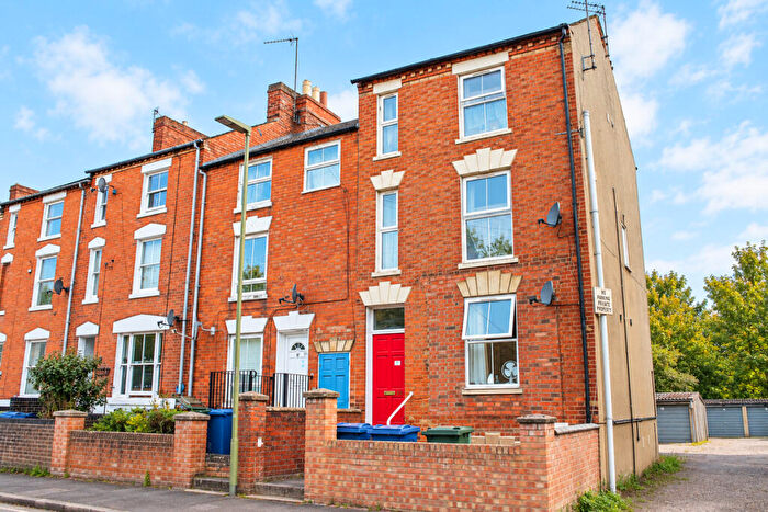 3 Bedroom Apartment To Rent In West Street, Banbury, OX16