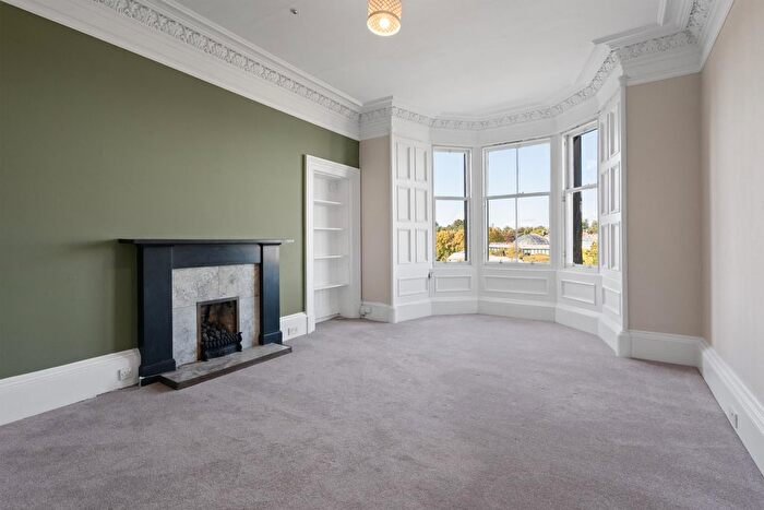 4 Bedroom Flat To Rent In Brandon Terrace, New Town, Edinburgh, EH3