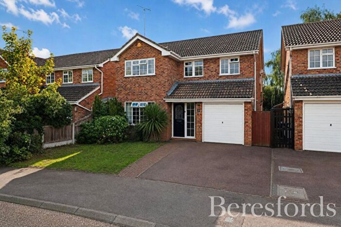 5 Bedroom Detached House For Sale In Gablefields, Sandon, CM2