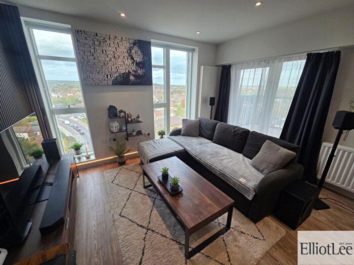 1 Bedroom Flat For Sale In Masons Avenue, Harrow, HA3