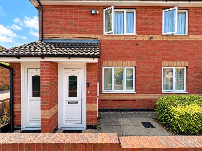 2 Bedroom Flat For Sale In Lonsdale Road, Thurmaston, LE4