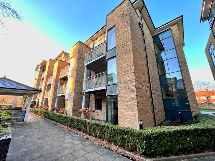 1 Bedroom Flat For Sale In Florence House, Eboracum Way, York, YO31