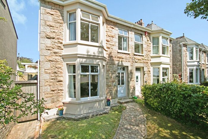 3 Bedroom Semi-Detached House For Sale In Albany Road, Redruth, Cornwall, TR15