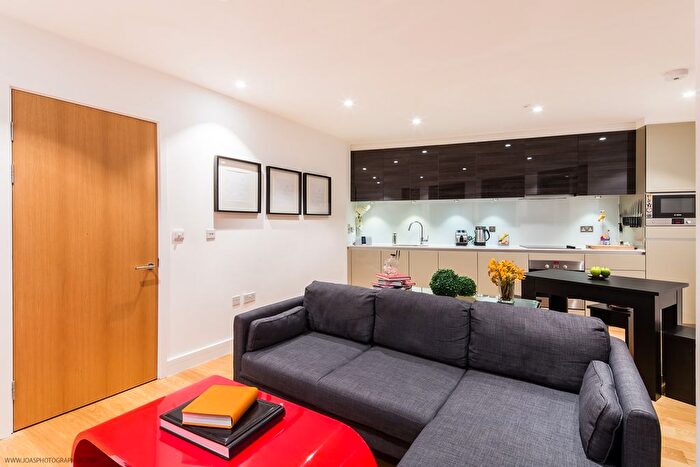 1 Bedroom Flat To Rent In Vermilion Building, E16