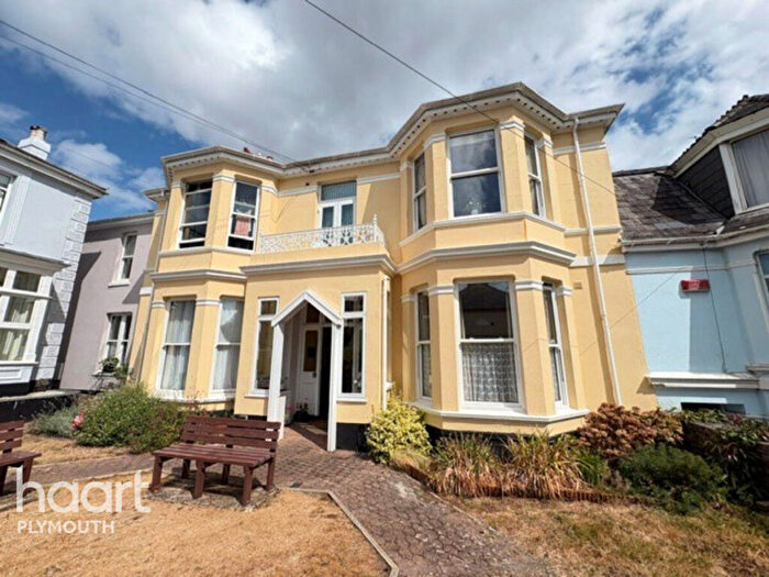 1 Bedroom Apartment For Sale In Ladywell Place, Plymouth, PL4