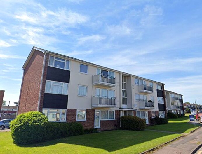 3 Bedroom Flat To Rent In Stratfield Road, Borehamwood, WD6