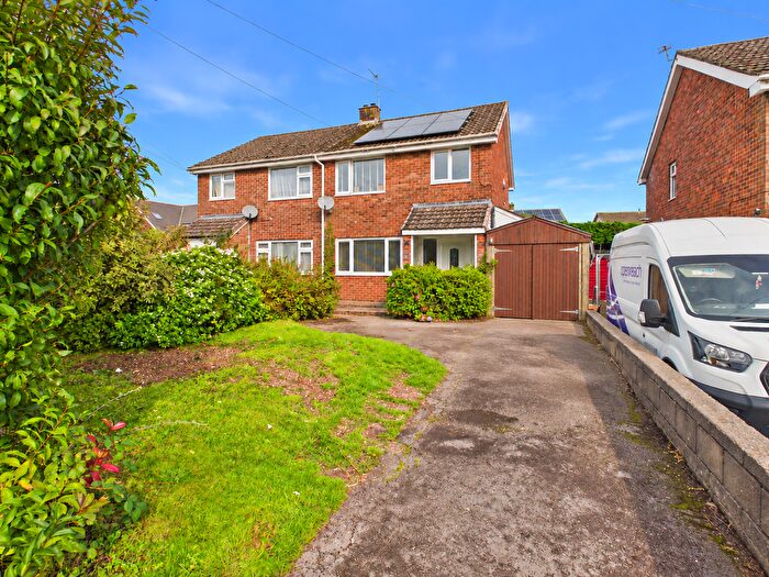 3 Bedroom Semi-Detached House For Sale In Hillcrest Road, Berry Hill, Coleford, GL16