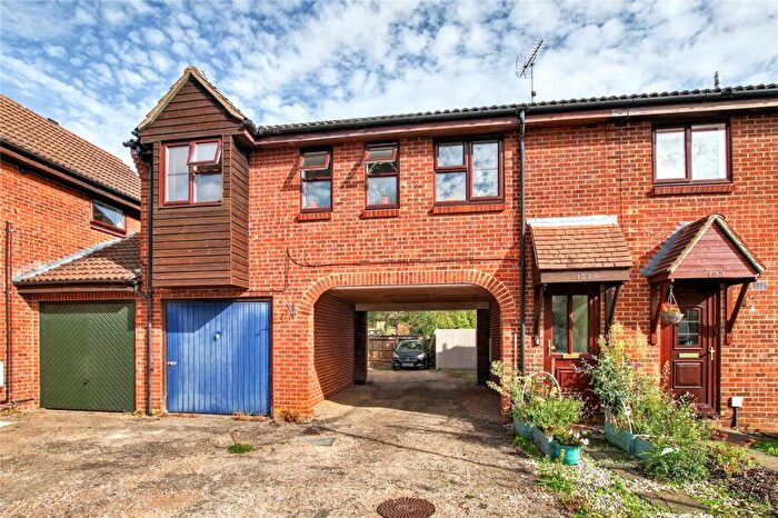 1 Bedroom Mews For Sale In Hythe Close, Forest Park, Bracknell, Berkshire, RG12