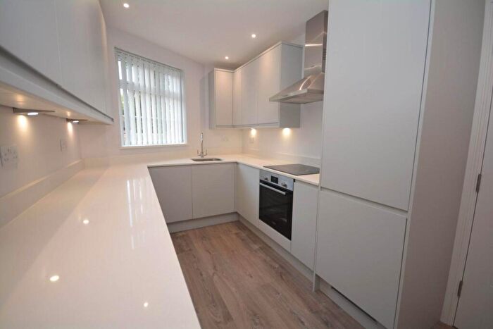 2 Bedroom Flat For Sale In Sycamore Road, Amersham, HP6
