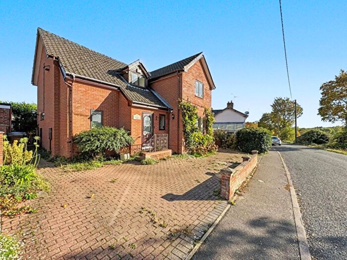 3 Bedroom Detached House For Sale In The Folly, Haughley, Stowmarket, IP14