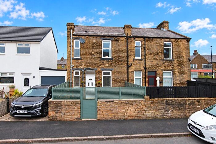 3 Bedroom Semi-Detached House For Sale In Keighley Road, Cross Hills, BD20