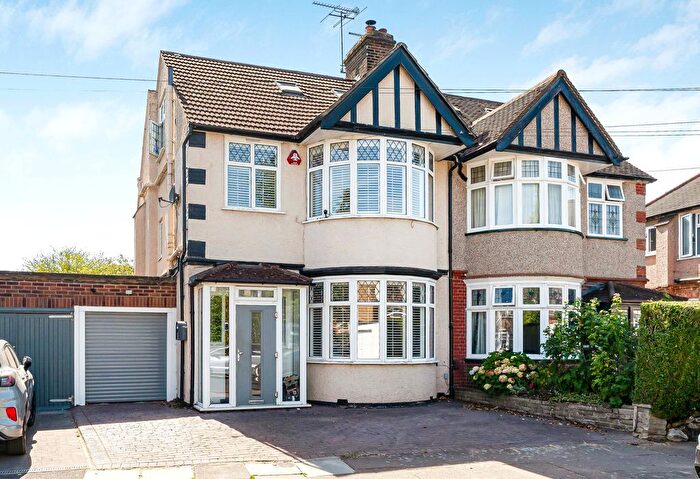 4 Bedroom Semi-Detached House For Sale In Rusland Park Road, Harrow, HA1