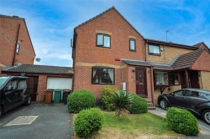 3 Bedroom Semi-Detached House For Sale In Long Field Drive, Halton, Leeds, LS15