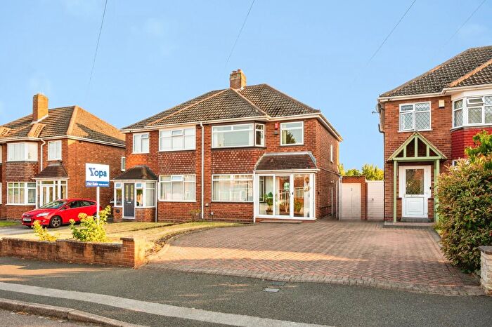 3 Bedroom Semi-Detached House For Sale In Stephens Road, Sutton Coldfield, B76