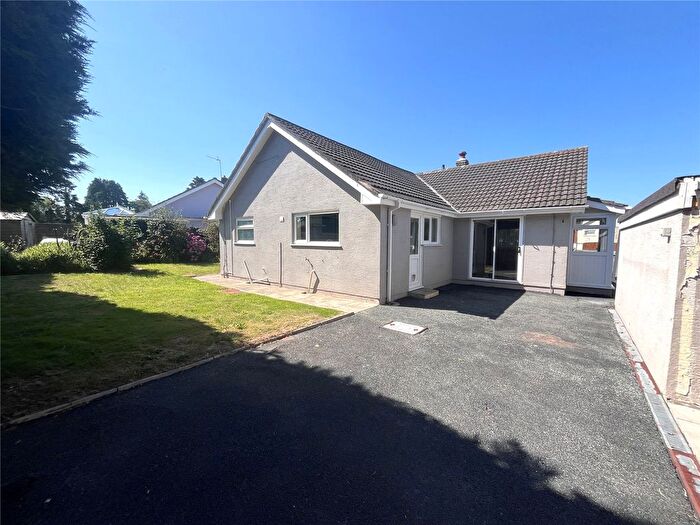 3 Bedroom Bungalow For Sale In Cricket Grove, Hundleton, Pembroke, Pembrokeshire, SA71