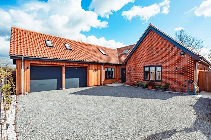 4 Bedroom Detached House For Sale In Oak Tree Meadow, Dereham, NR19